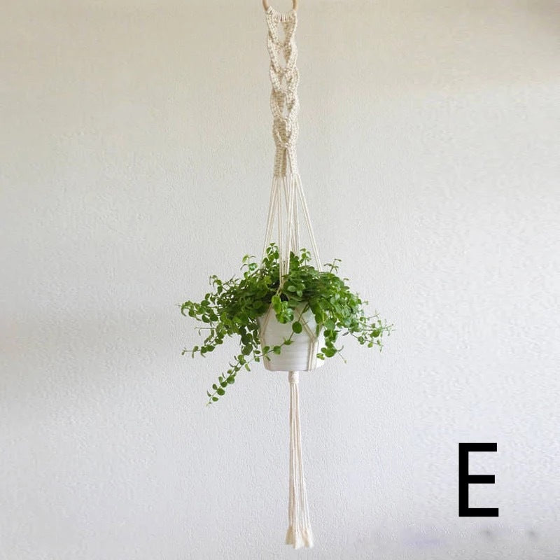 Woven tapestry rope basket